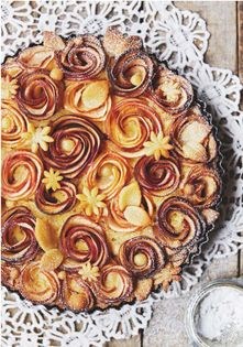 Apple rose tart