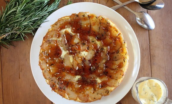 Apple, rosemary and olive oil cake