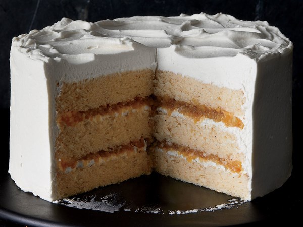 Apple-rum spice cake