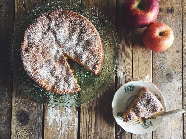 Apple sharlotka