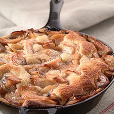 Apple skillet cake  