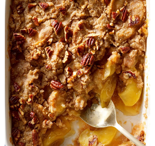 Apple snickerdoodle dump cake