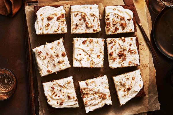 Apple spice cake 
