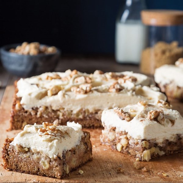 Apple-spice cake with brown sugar frosting