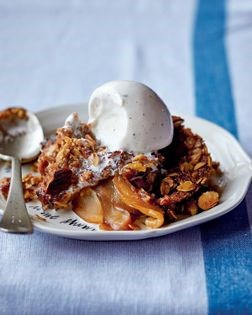 Apple streusel