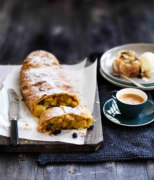 Apple strudel