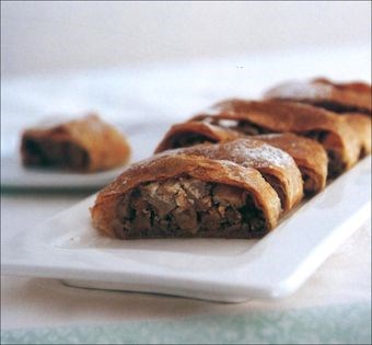 Apple strudel