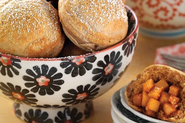 Apple-stuffed pancakes (Aebleskiver) 