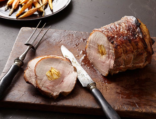 Apple-stuffed pork loin with Moroccan spices