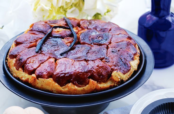 Apple tarte Tatin with cinnamon ice cream