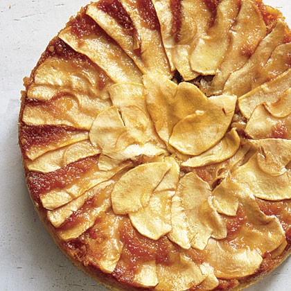 Apple upside-down cake