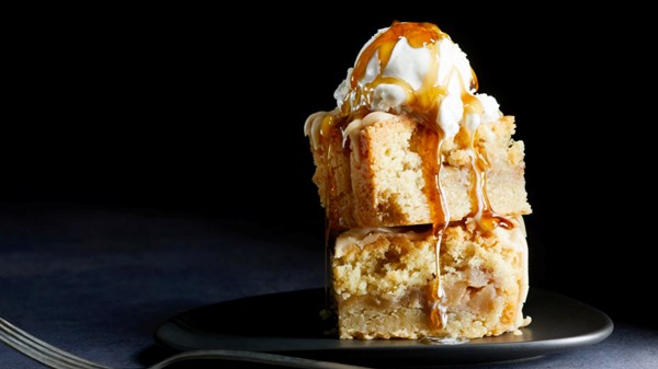 Apple-walnut maple blondies