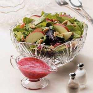 Apple-walnut tossed salad 
