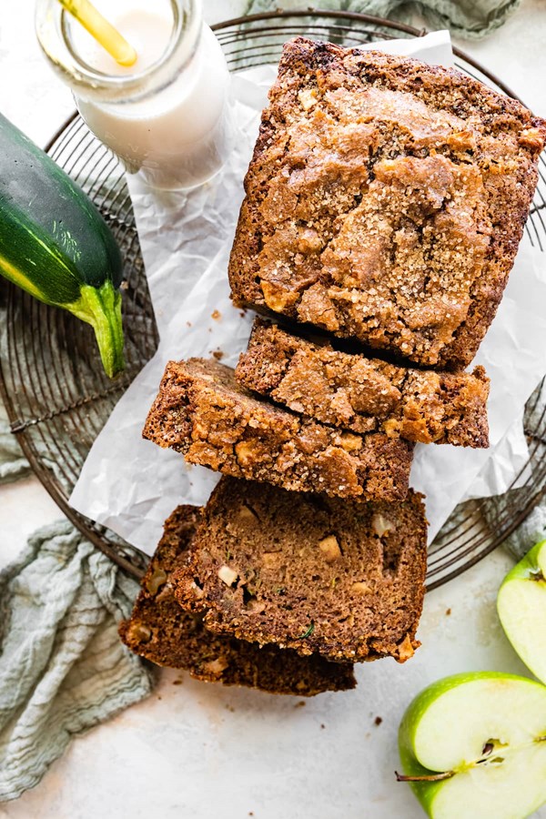 Apple zucchini bread
