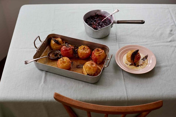 Apples baked with sage, lemon and brown sugar