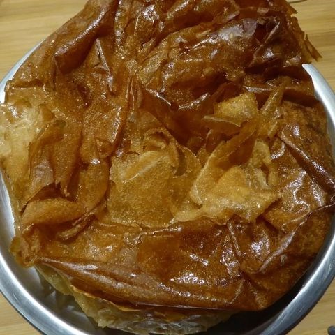 Apples in filo pastry (Le pastis Quercynois)