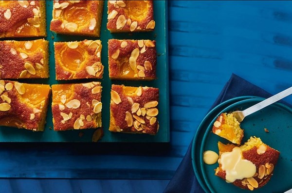 Apricot & custard cake