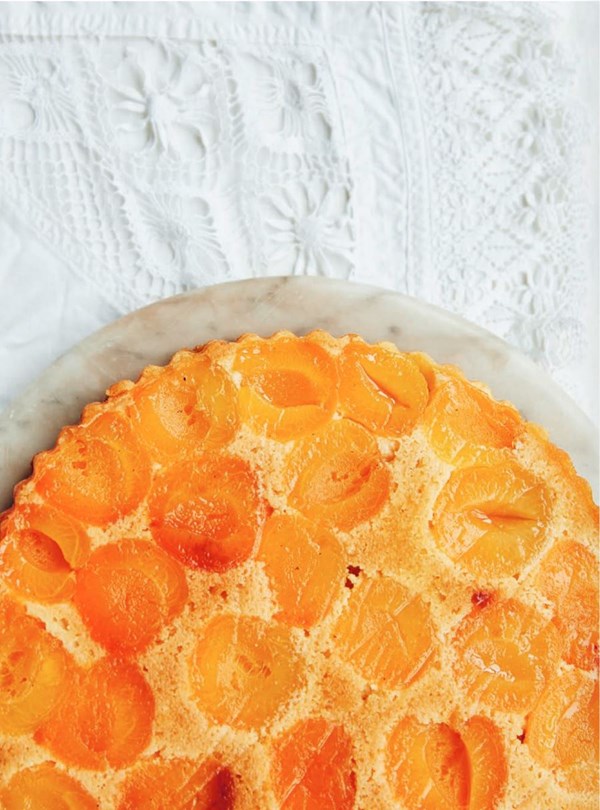 Apricot & frangipane cake (Torta di albicocche e frangipane)