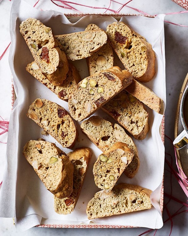Apricot & pistachio cantuccini 