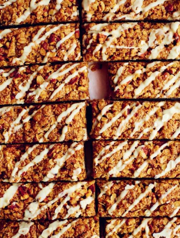 Apricot & white chocolate flapjack
