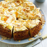 Apricot, almond and Amaretto cake 