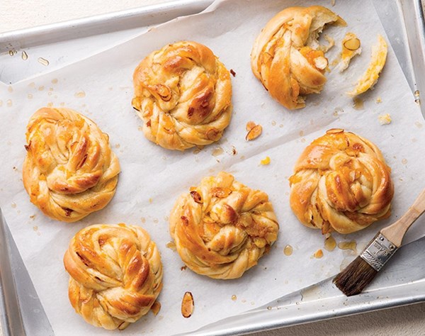 Apricot-almond filling