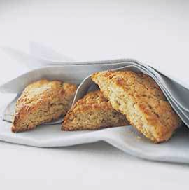 Apricot-almond oatmeal scones