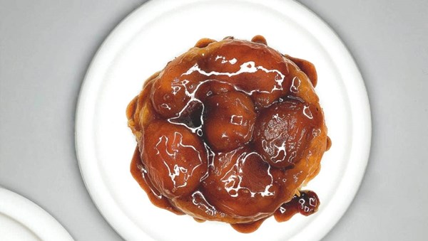 Apricot and brown sugar tartes Tatin