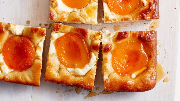 Apricot-and-cream-cheese squares