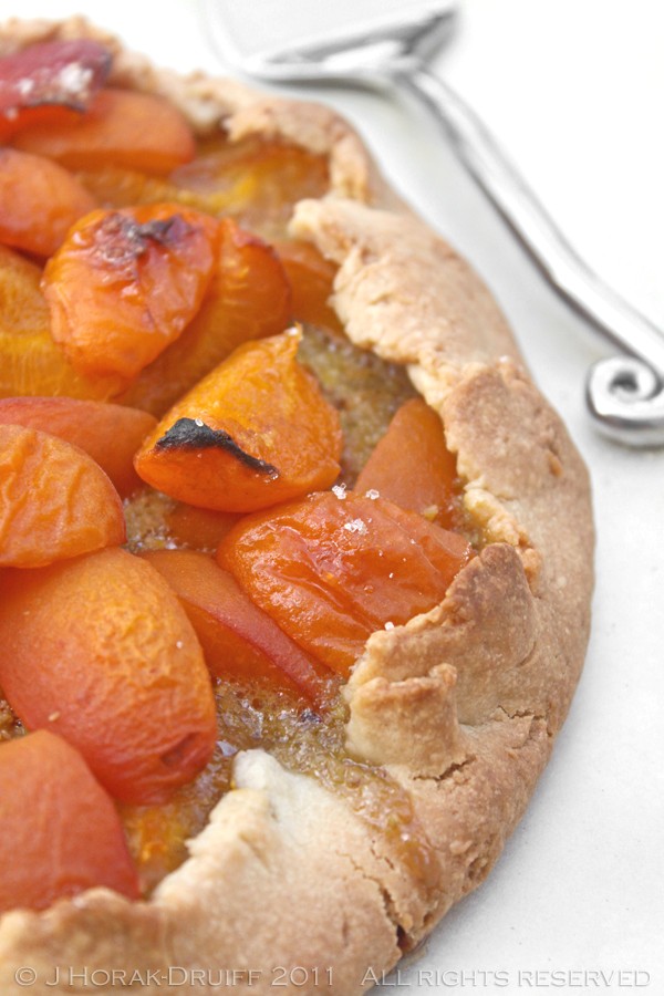 Apricot and pistachio galette
