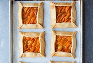Apricot-basil cream galettes