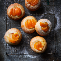 Apricot buns