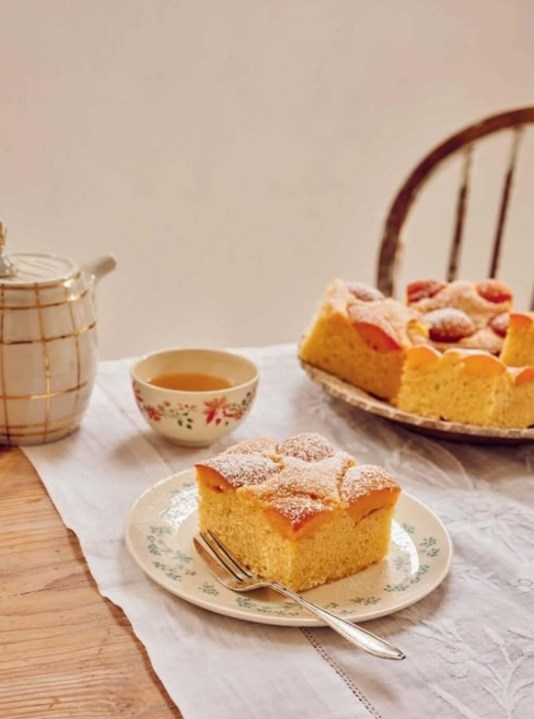 Apricot cake