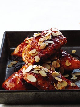 Apricot chicken with almonds