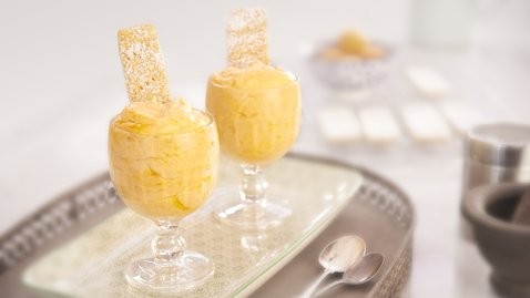 Apricot fool with cardamom shortbread fingers