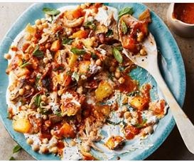 Apricot harissa pulled chicken & chickpea pitta salad