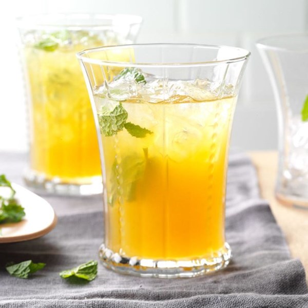 Apricot lemonade ice tea