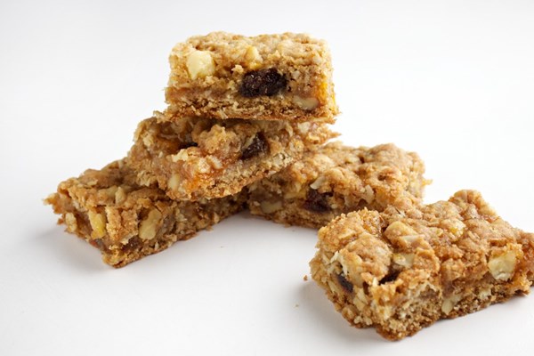 Apricot oat bars