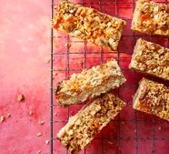 Apricot oat bars