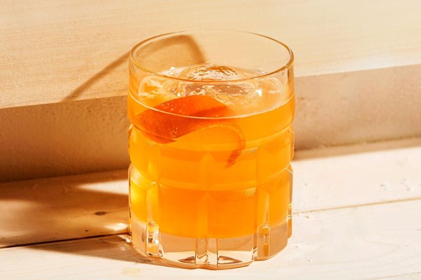 Apricot-orange Negroni