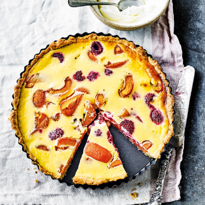 Apricot, raspberry & cardamom tart