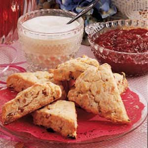 Apricot scones 