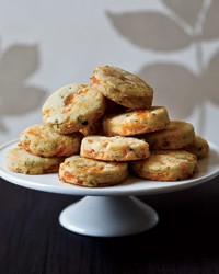 Apricot-tarragon cocktail cookies
