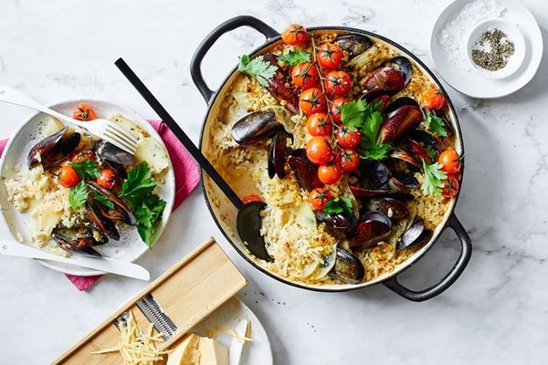 Apulian-style baked rice with potatoes and mussels