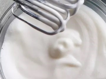 Aquafaba whipped cream