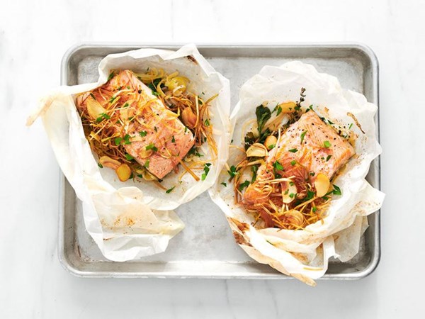 Arctic char en papillote with crispy leeks and garlic 