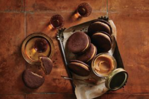 Argentinian chocolate and dulce de leche cookies (Alfajores)