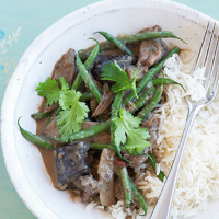 Aromatic duck curry