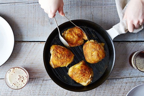 Aromatic grilled chicken thighs