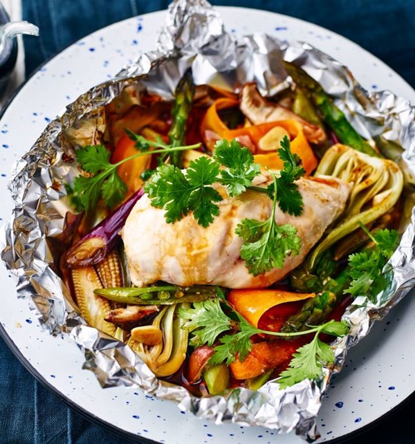 Aromatic Oriental chicken parcels